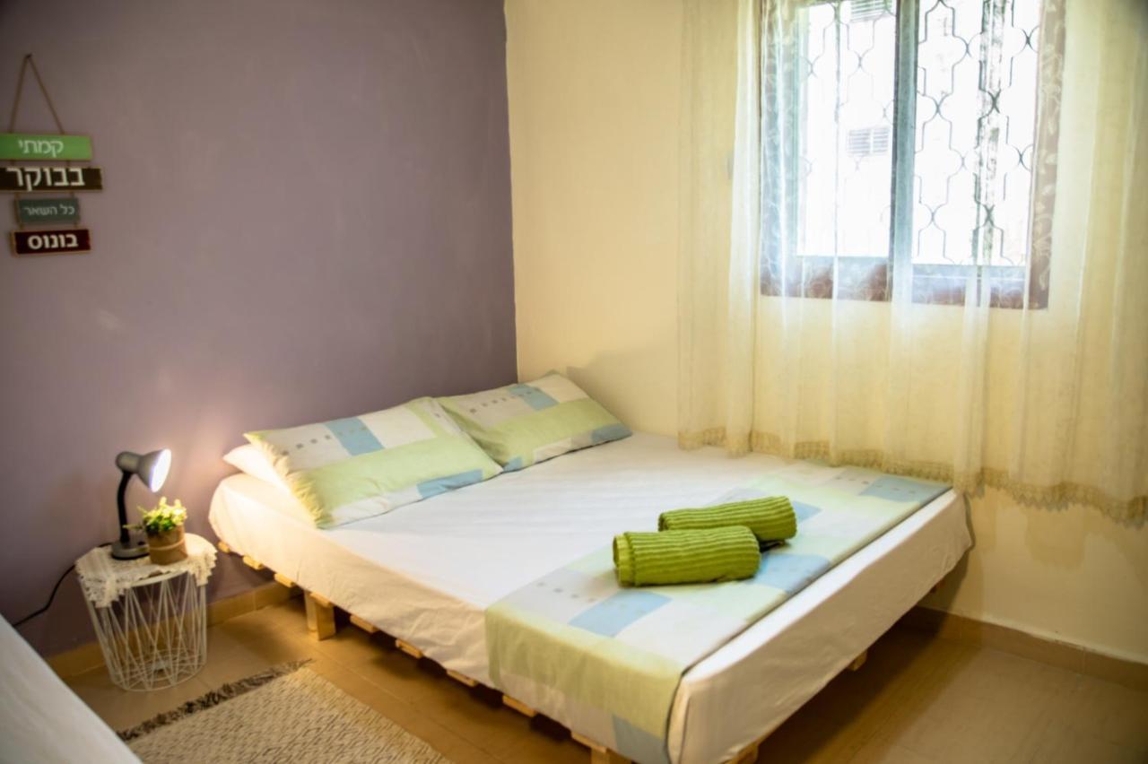 Apartamento אצלנו - בגליל העליון Kiryat Shemona Exterior foto