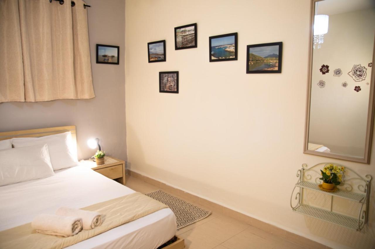 Apartamento אצלנו - בגליל העליון Kiryat Shemona Exterior foto